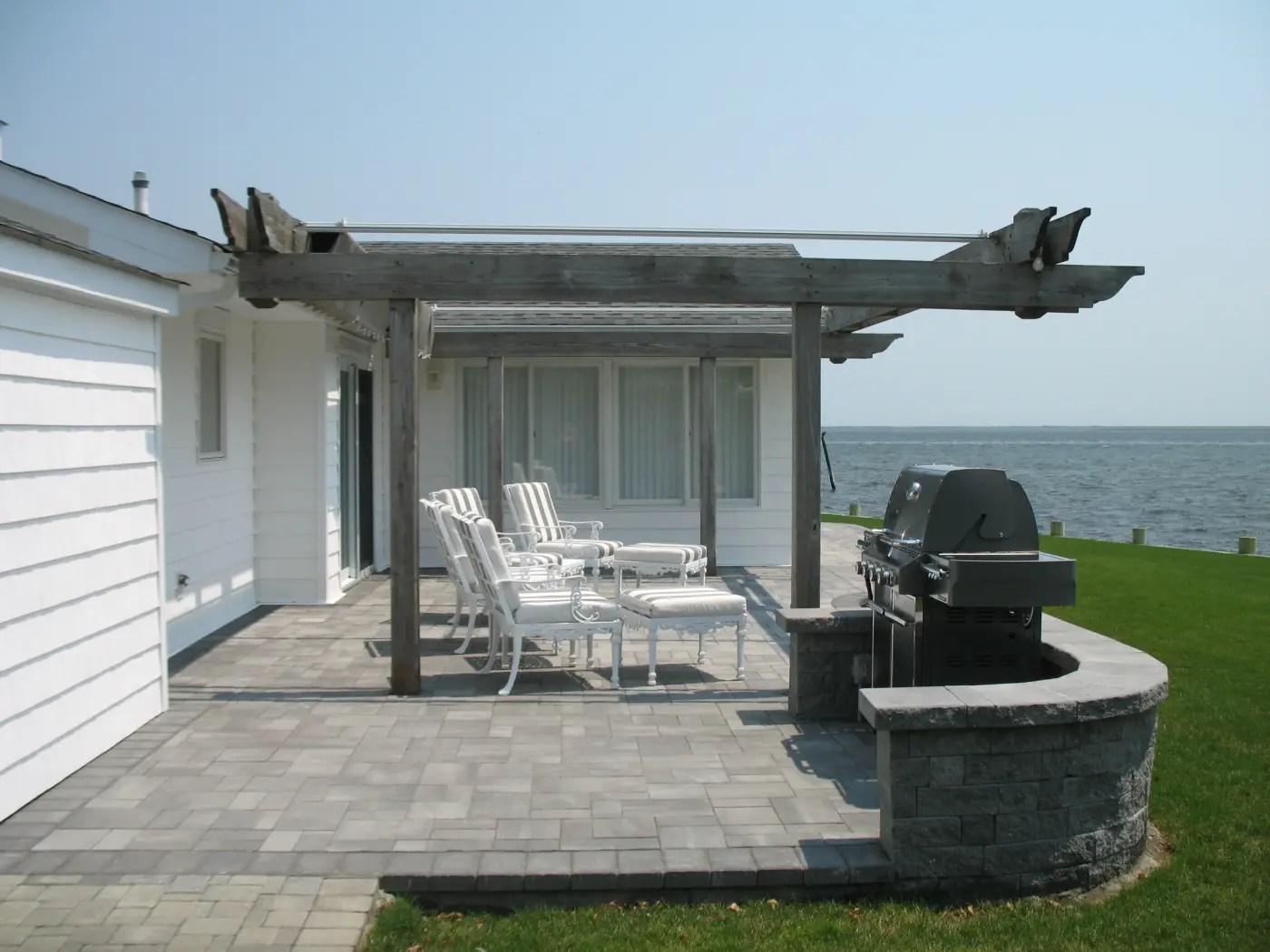 Patio and outdoor entertaining area