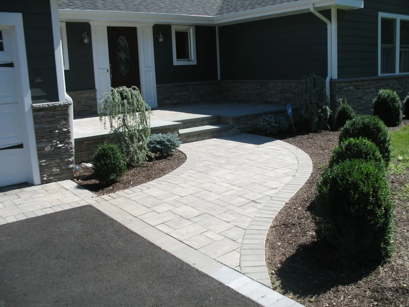 Estate driveway approach — paver installation